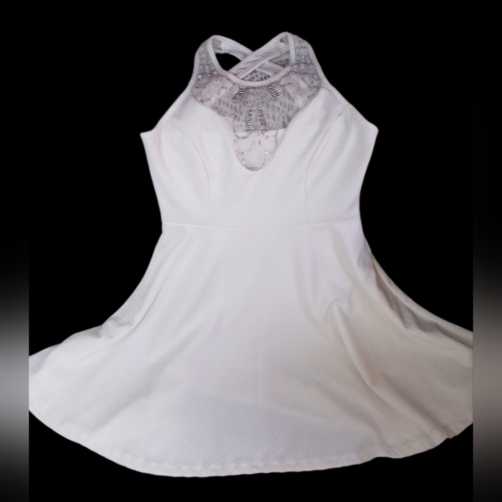 Womens White And Silver Criss Cross Back Mini Dress